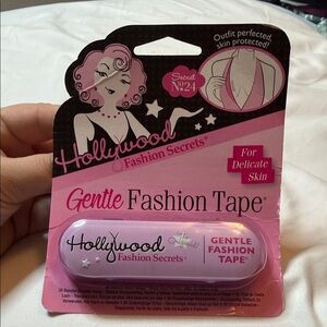Hollywood Fashion Secrets Gentle Fashion Tape